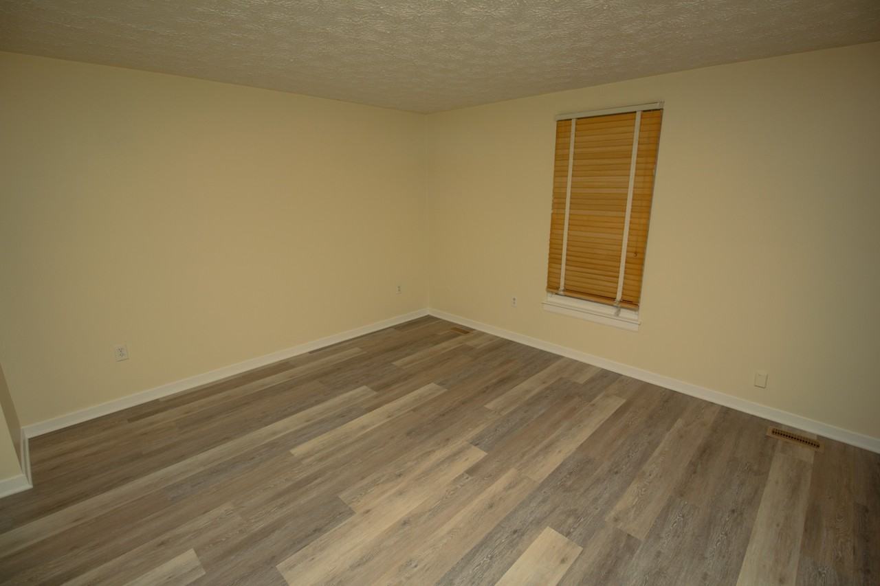 11309 Kettering Cir #NA - Photo 6 of 24