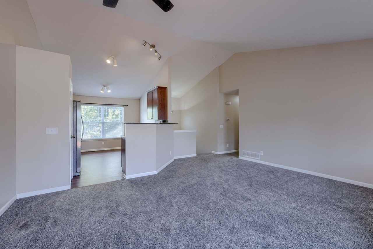 19714 Laci St - Photo 5 of 24
