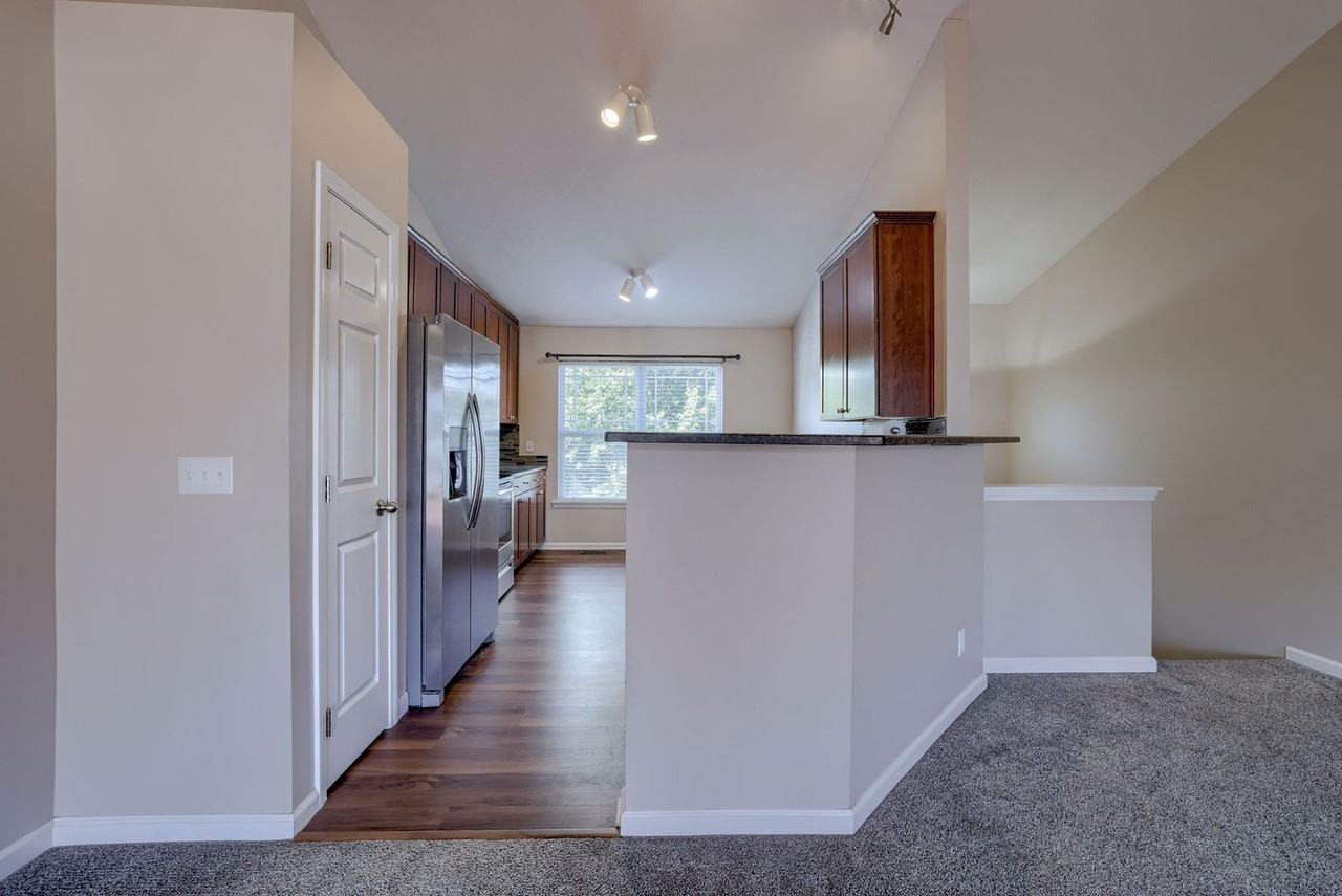 19714 Laci St - Photo 7 of 24