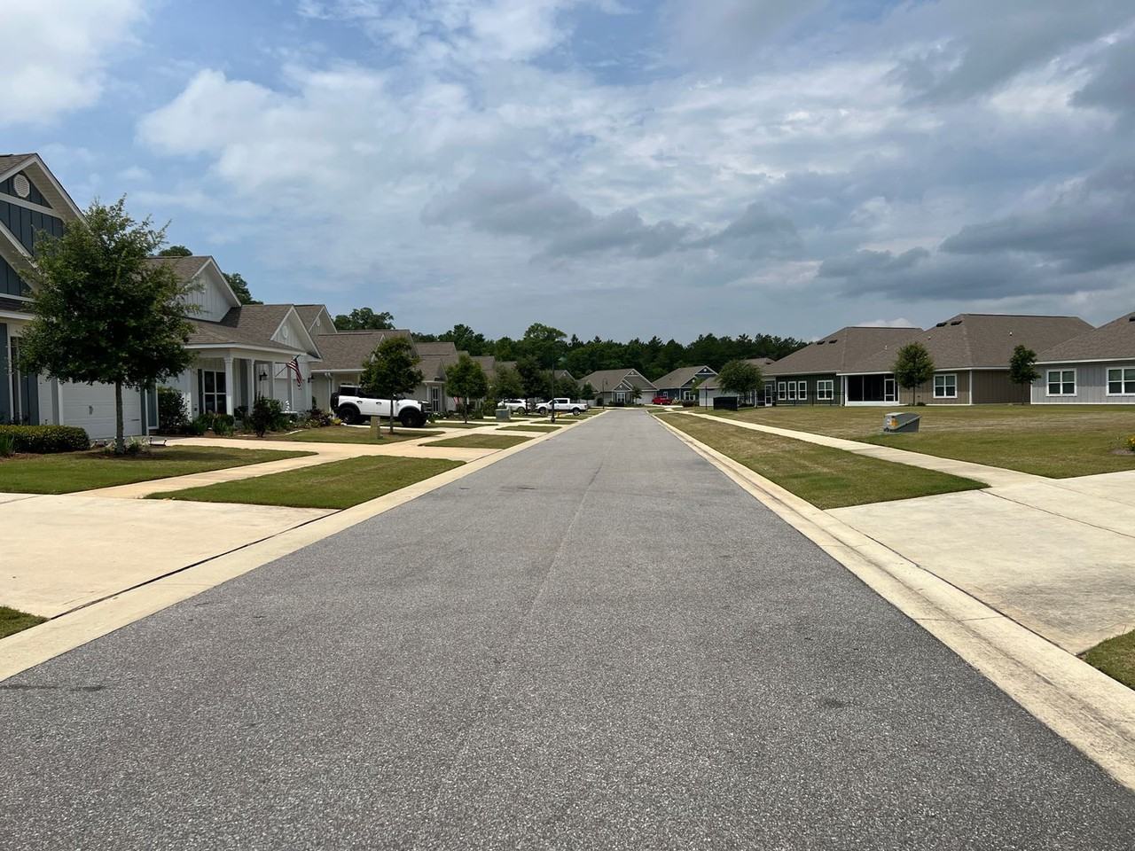 183 Lightning Bug Ln - Photo 2 of 50