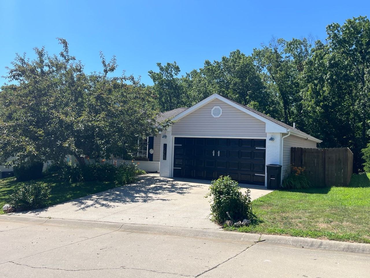 15958 Tracker Ln - Photo 2 of 44