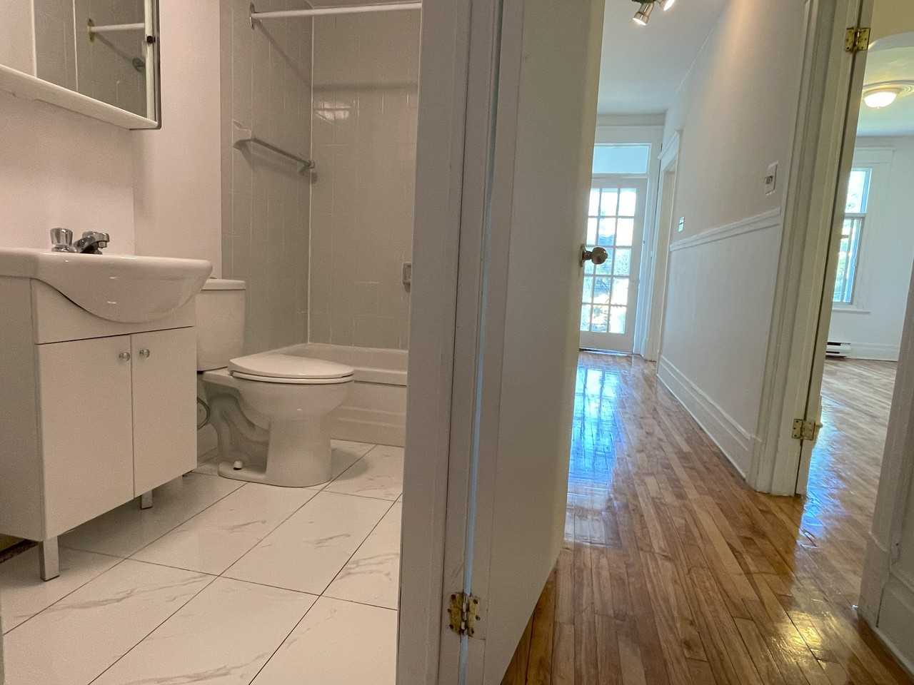 282 Rue Argyle - Photo 4 of 12