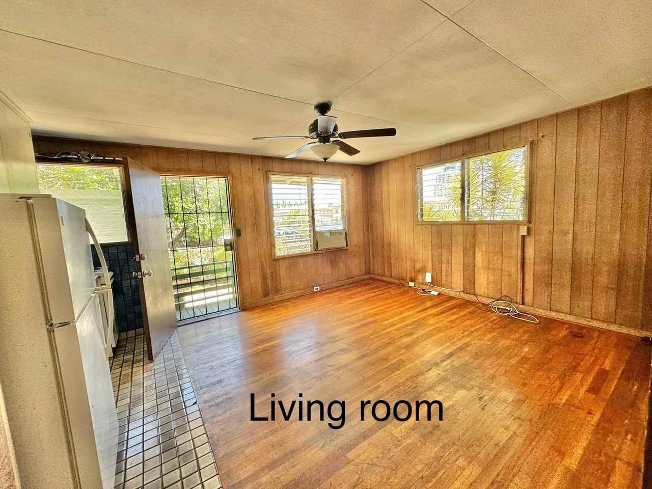 1526 Enos Lane - Photo 3 of 12