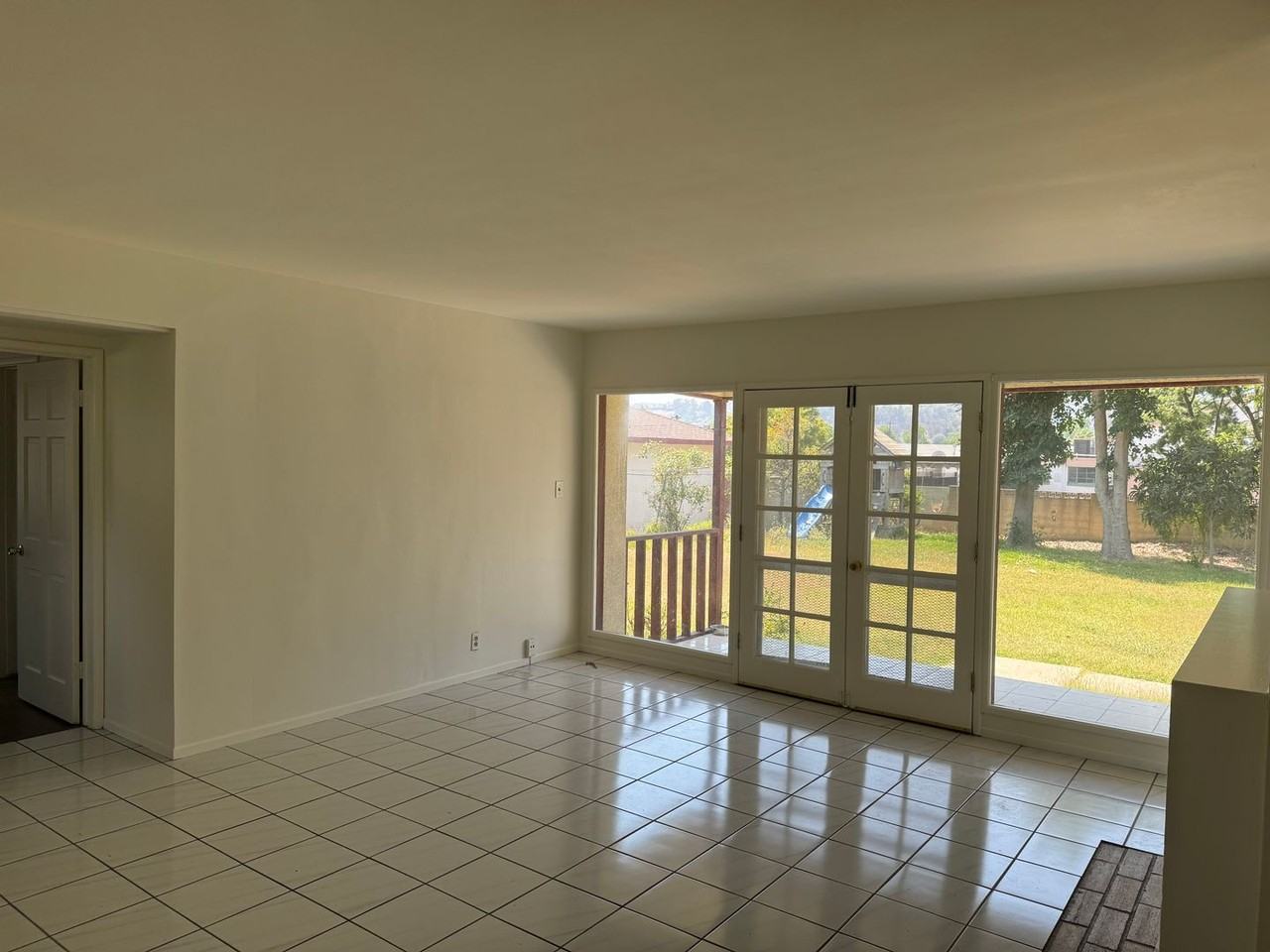 2028 Carlos St - Photo 5 of 11
