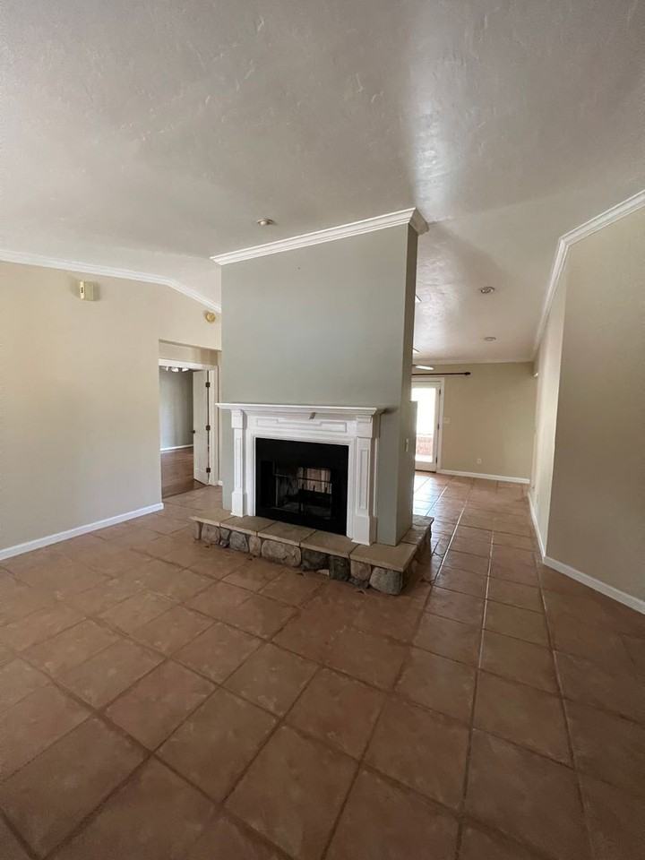 5225 W Paseo Del Campo - Photo 2 of 17