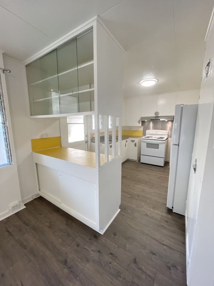 1577 Eames St - Photo 3 of 40