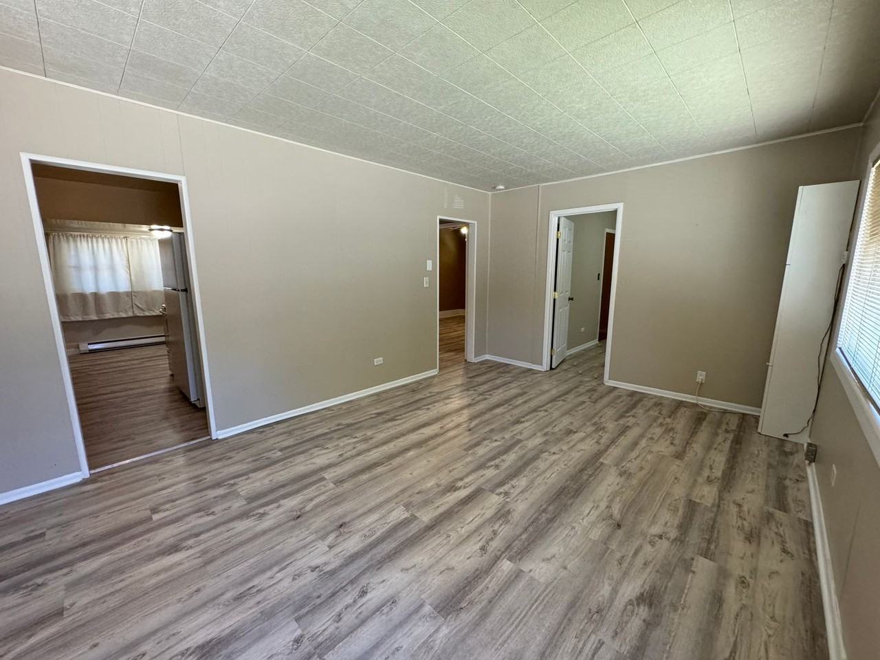 1345 Sargent Ave - Photo 2 of 7