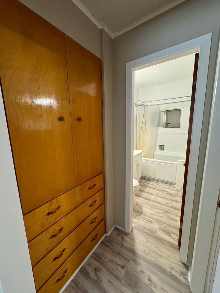 1345 Sargent Ave - Photo 6 of 7