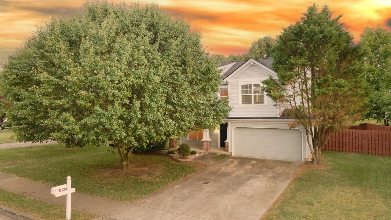 8124 Boone Trce