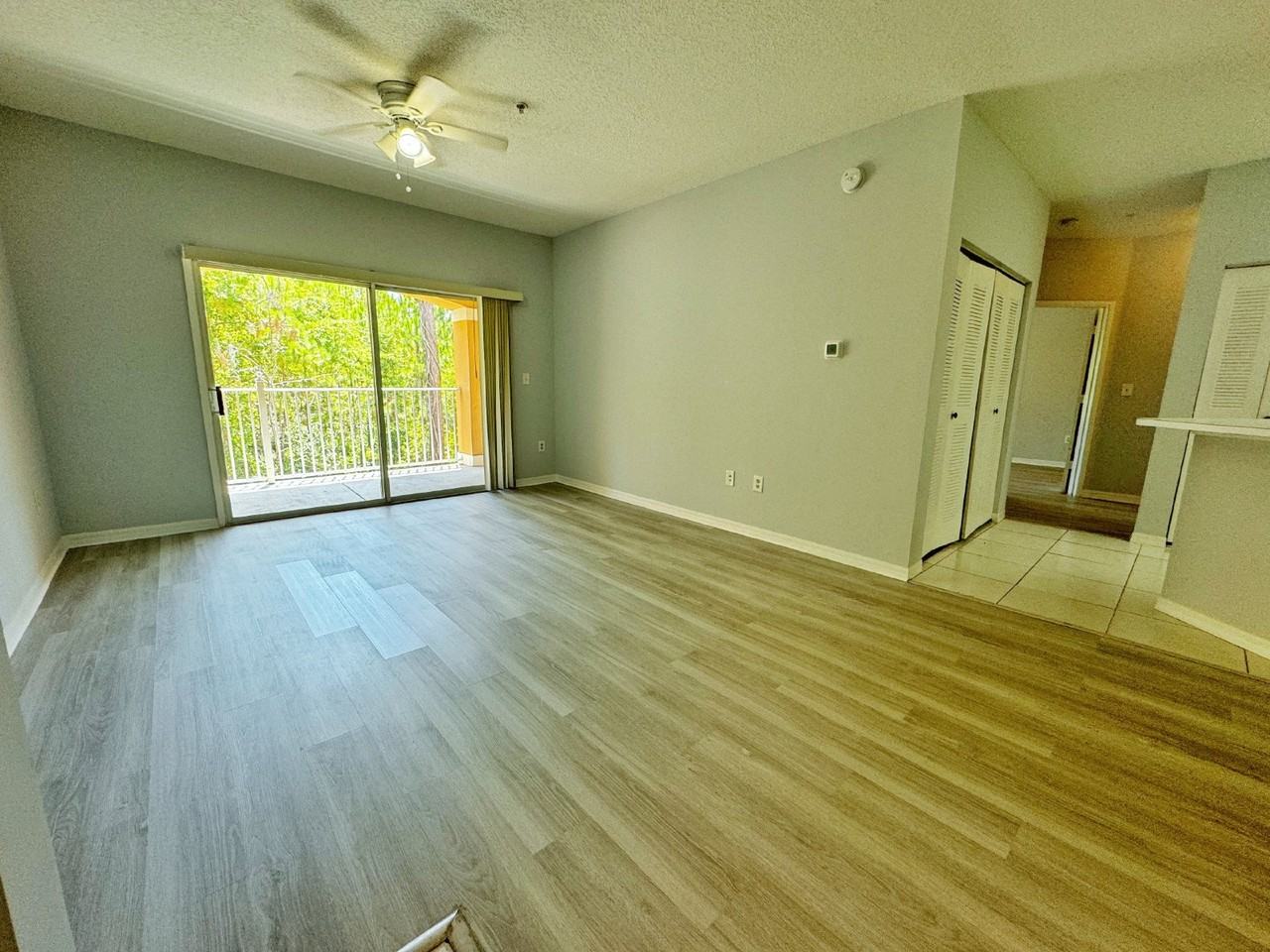 615 Fairway Dr Apt 304 - Photo 2 of 28