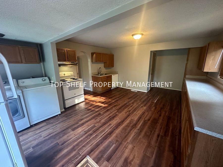 3907 16th St - Photo 2 of 9