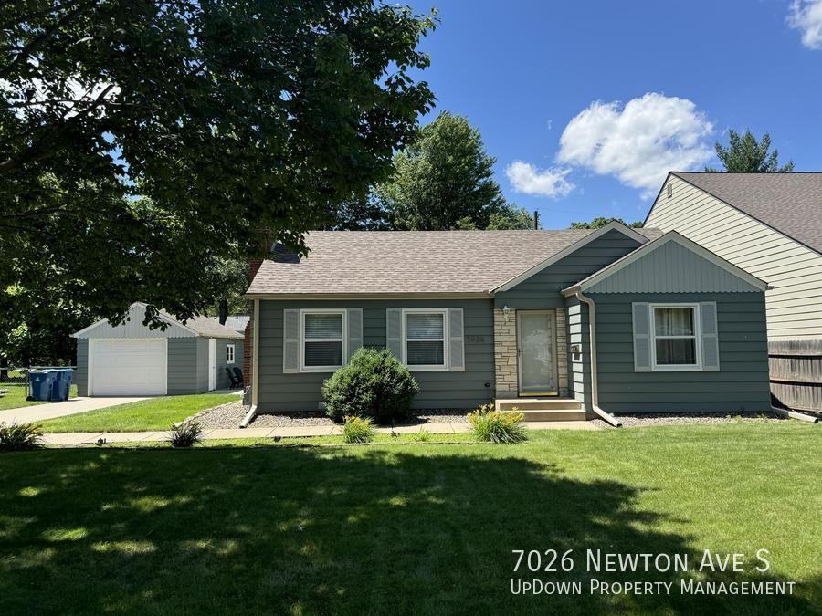7026 Newton Ave S - Photo 2 of 37