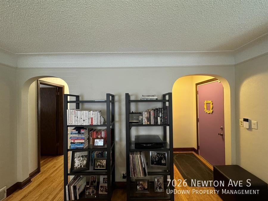 7026 Newton Ave S - Photo 3 of 37