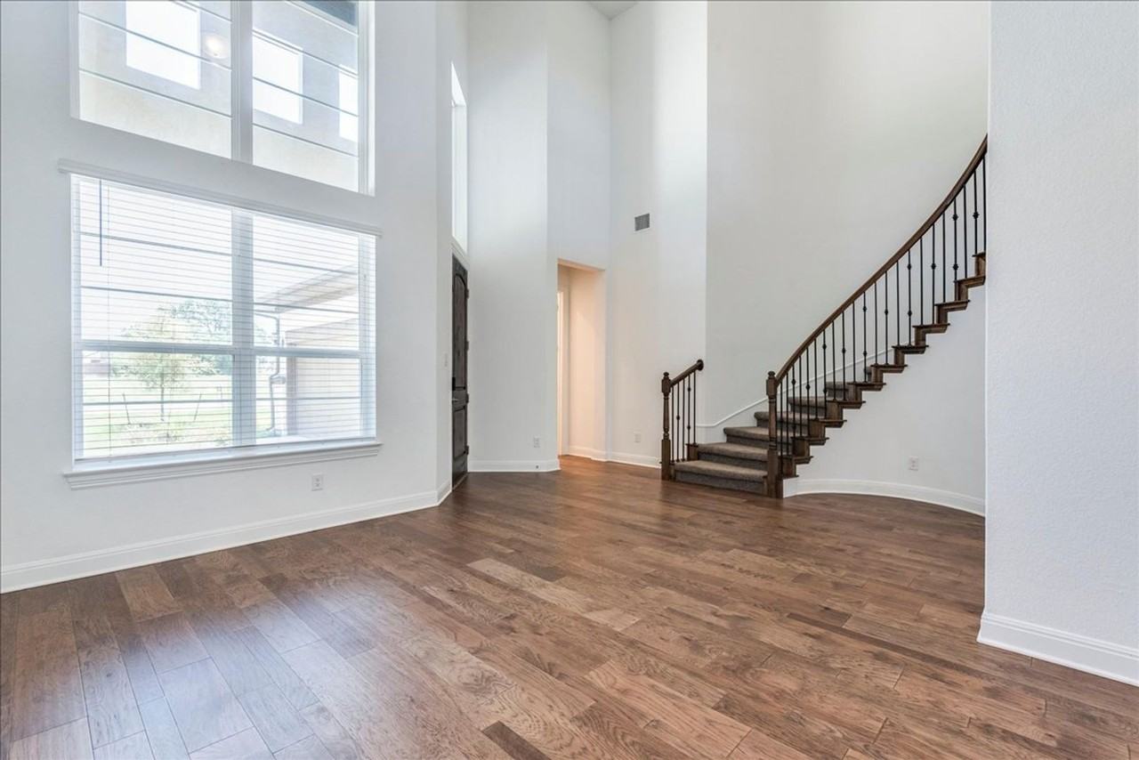 144 Rocky River Rd - Photo 2 of 44