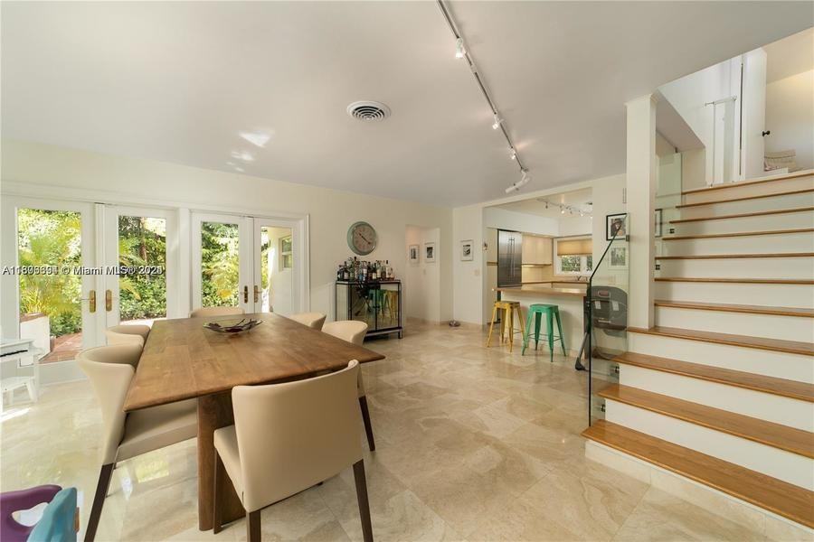 900 Andres Ave - Photo 3 of 15
