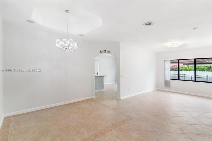 1649 Sw 154th Ct - Photo 3 of 19