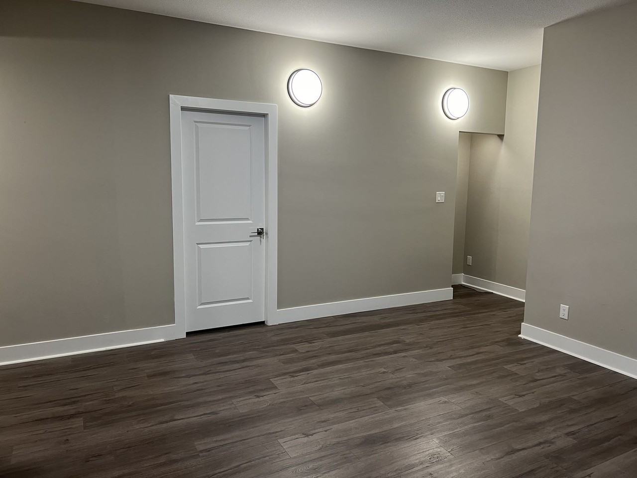 15711 Wills Brook Way - Photo 2 of 16