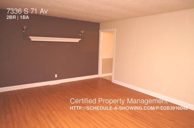 7336 S 71st Ave - Photo 2 of 5