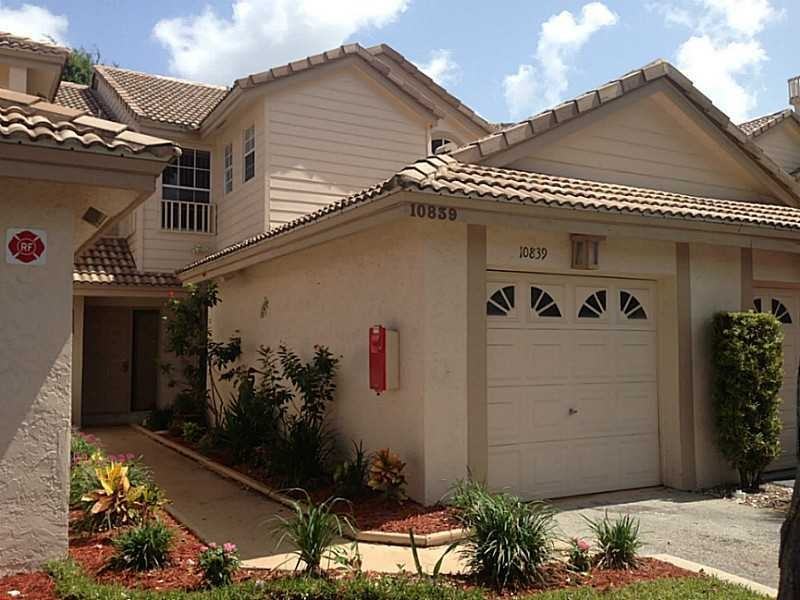 10839 Cypress Glen Drive - Photo 2 of 12