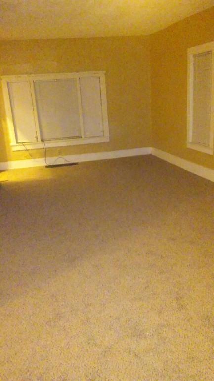 549 E Britain Ave - Photo 2 of 4