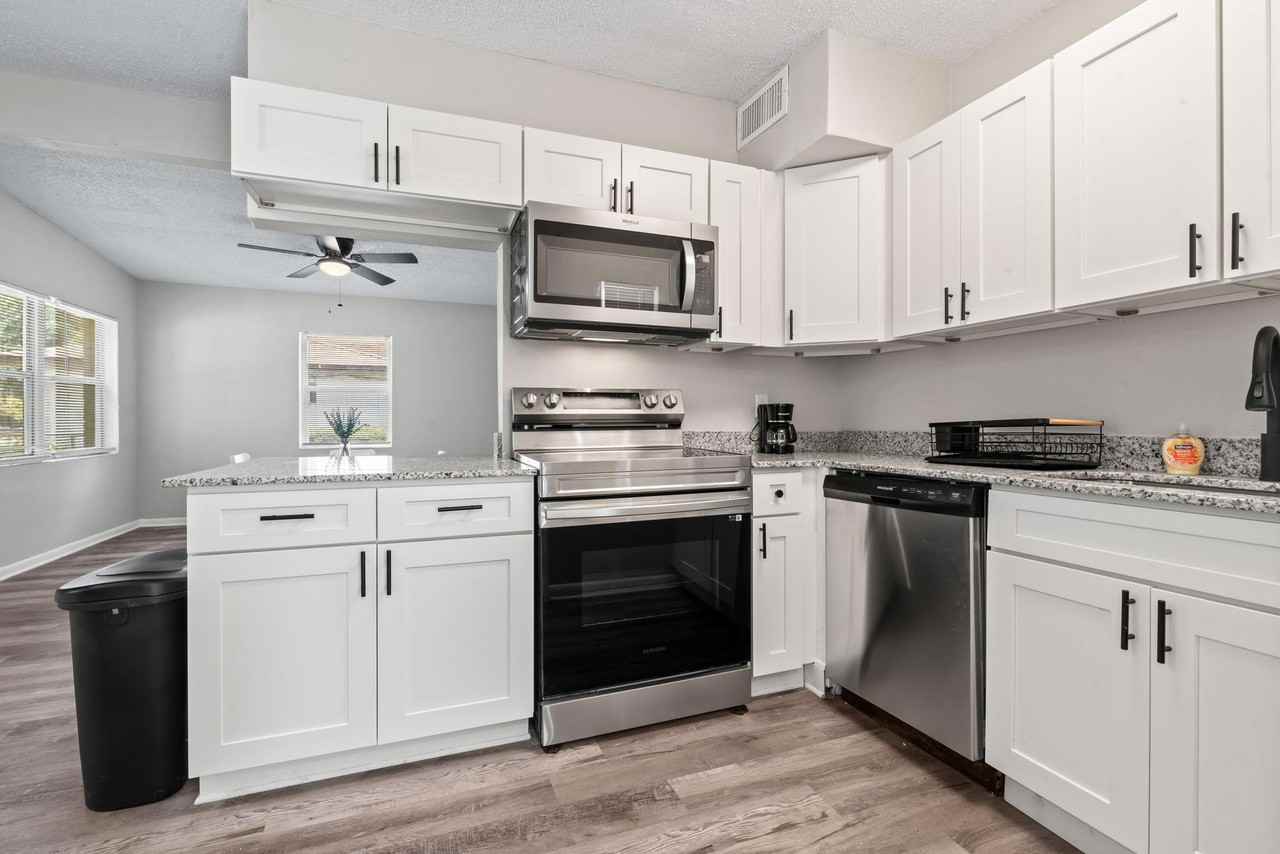 Spirea St - Photo 5 of 13