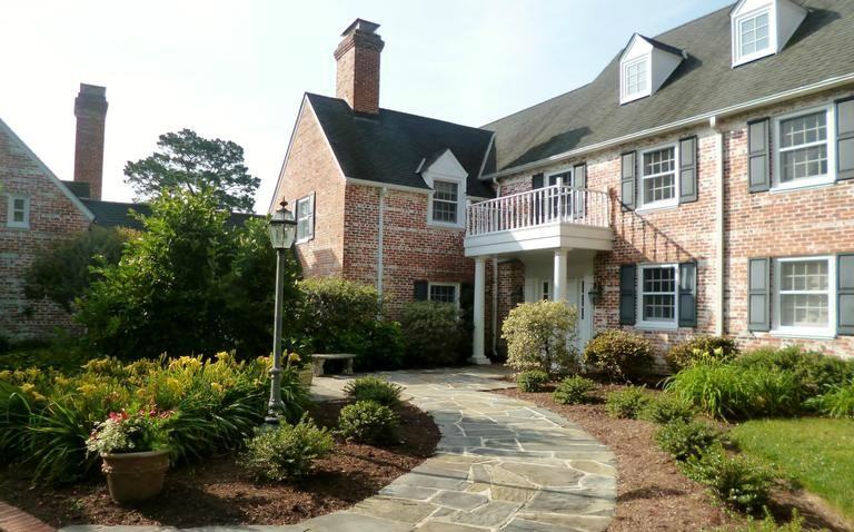 218 Alynn Way - Photo 2 of 10