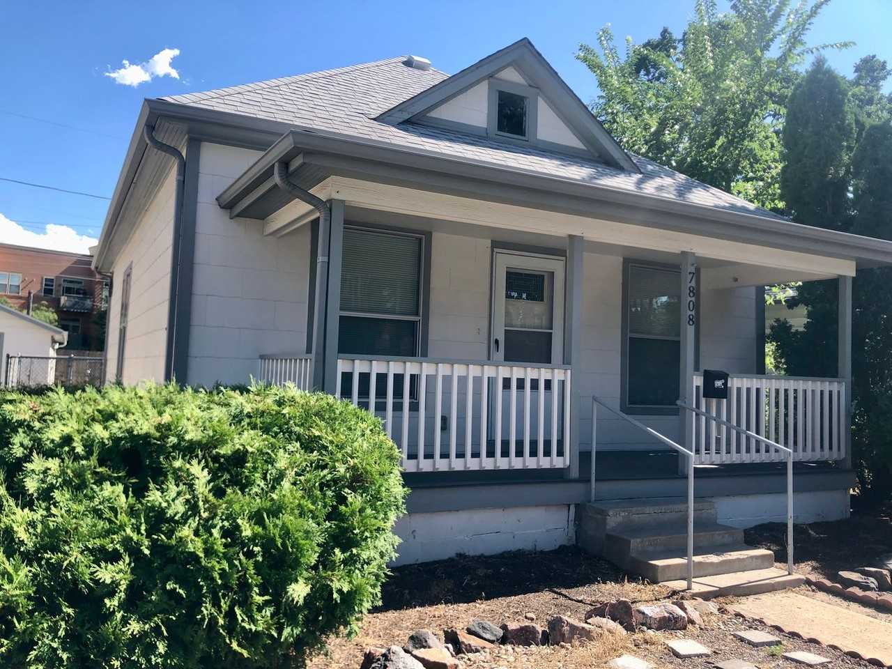 7808 Grandview Ave - Photo 2 of 16