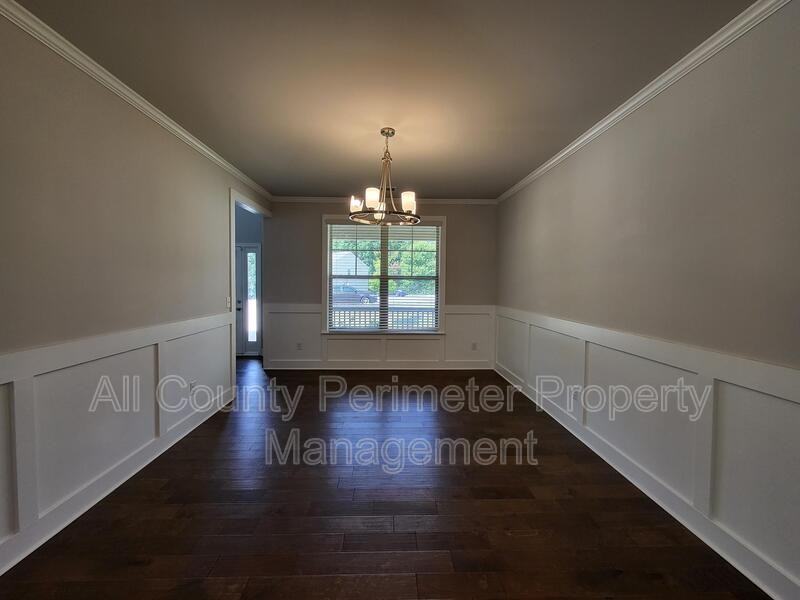 5690 Deer Trail Ct - Photo 6 of 20