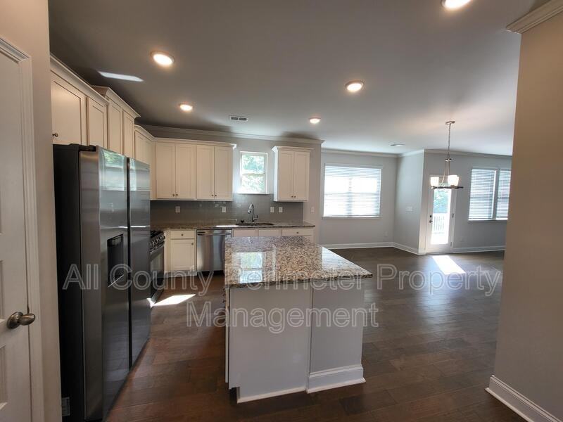 5690 Deer Trail Ct - Photo 7 of 20