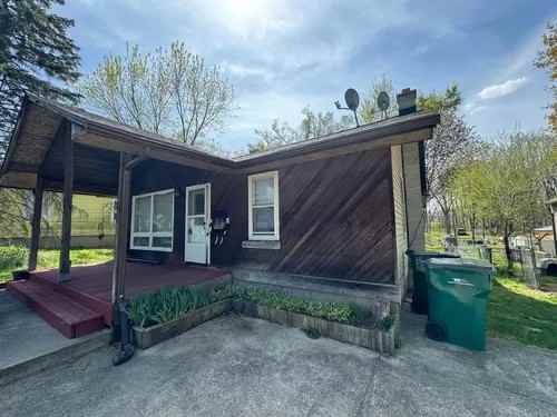 271 Reynolds Rd - Photo 2 of 7