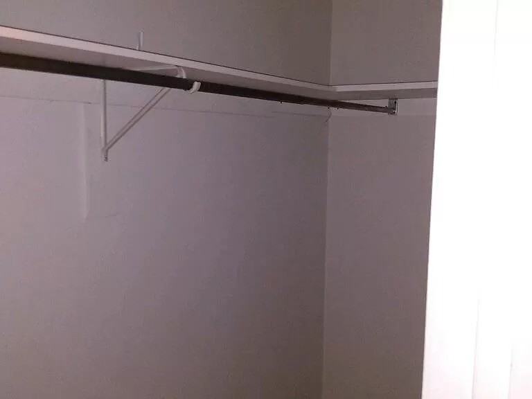 1609 W Hines St - Photo 3 of 8