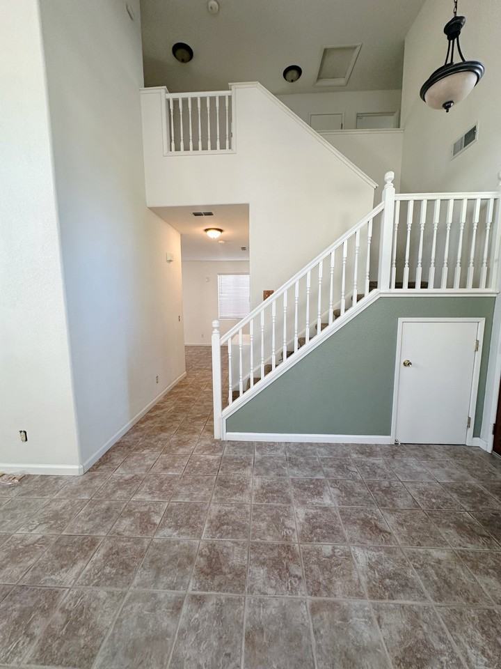 152 Oxburough Dr #NA - Photo 5 of 25