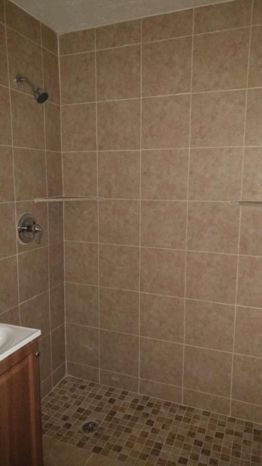 3730 W Sheridan St - Photo 5 of 14