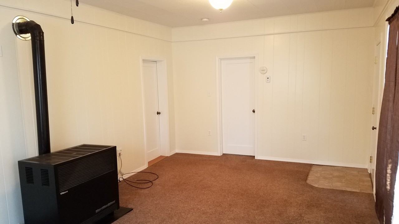 2304 North Fir Street - Photo 4 of 8