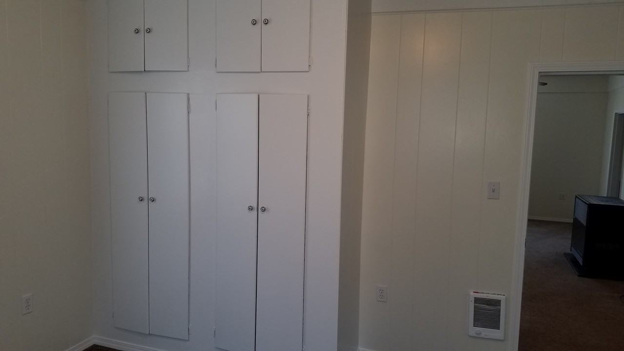 2304 North Fir Street - Photo 6 of 8