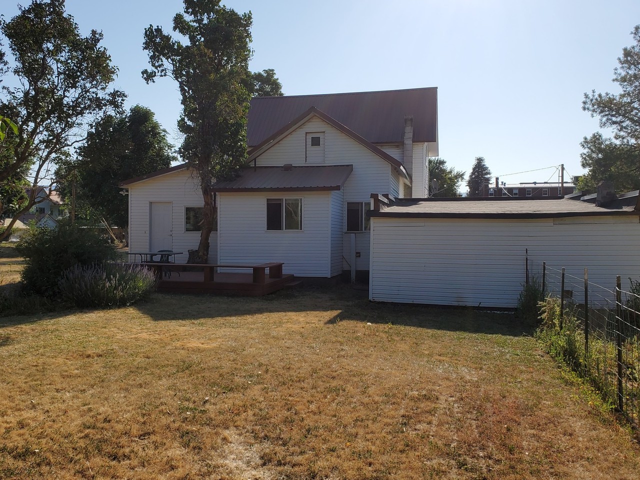 380 N 2nd St - Photo 3 of 20