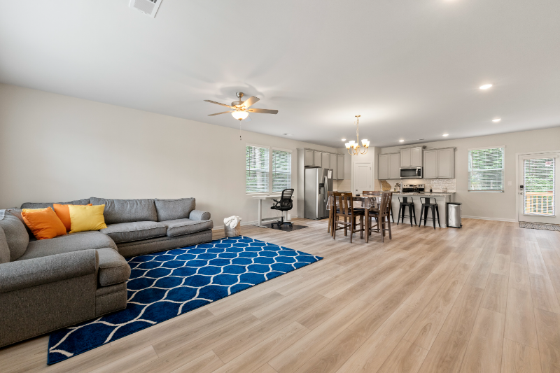 1076 Thomasville Estate Way - Photo 3 of 20