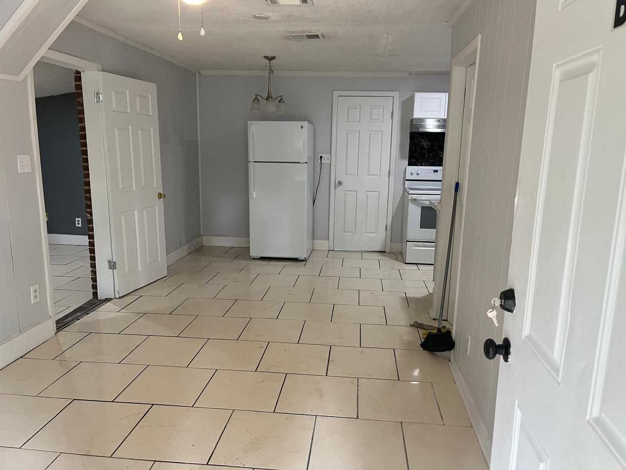 2141 Bayvale Rd Unit B #NA - Photo 3 of 15