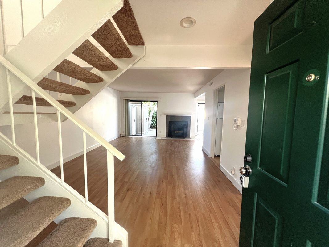 16 Bud Ct - Photo 3 of 17