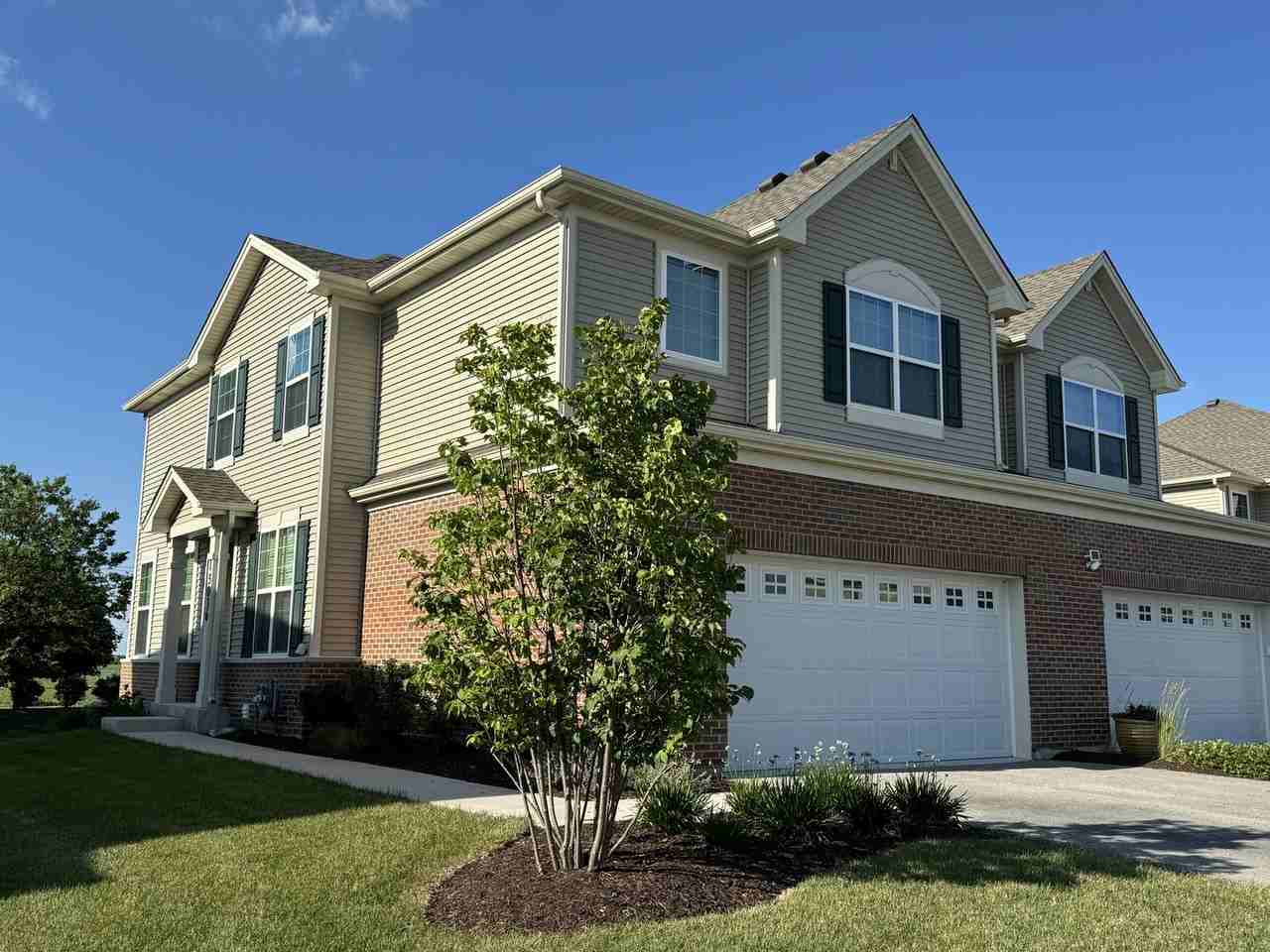 15036 W Cyrus Dr - Photo 2 of 22