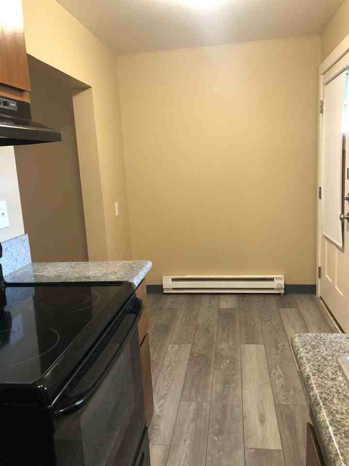 Davis Apartments - Photo 7 of 22