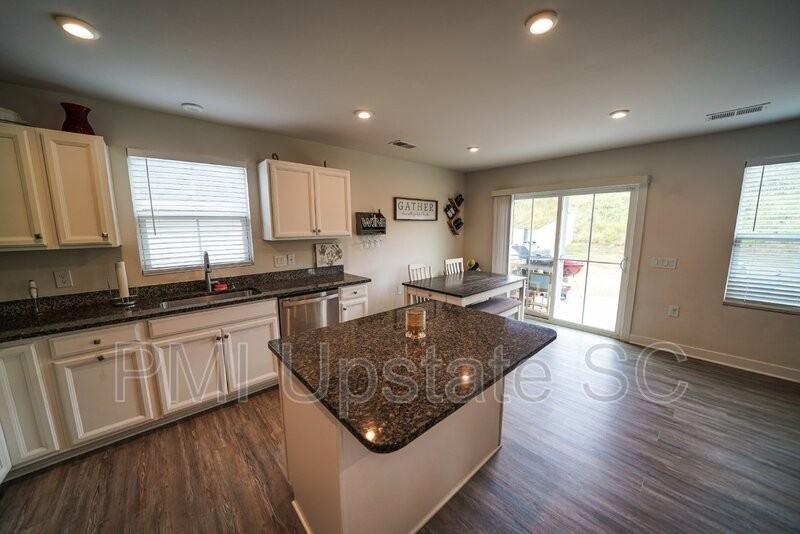 215 Bending Branch Rd - Photo 7 of 45