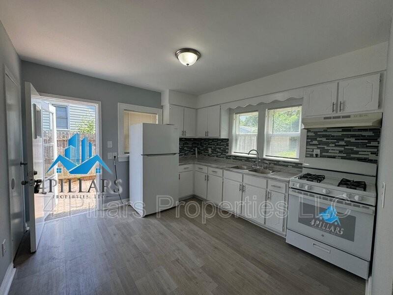 5091 Central Ave - Photo 6 of 23