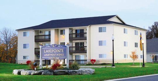 Lakepointe Apartment Homes - Photo 2 of 13