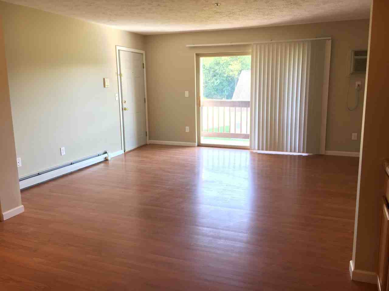 Lakepointe Apartment Homes - Photo 3 of 13