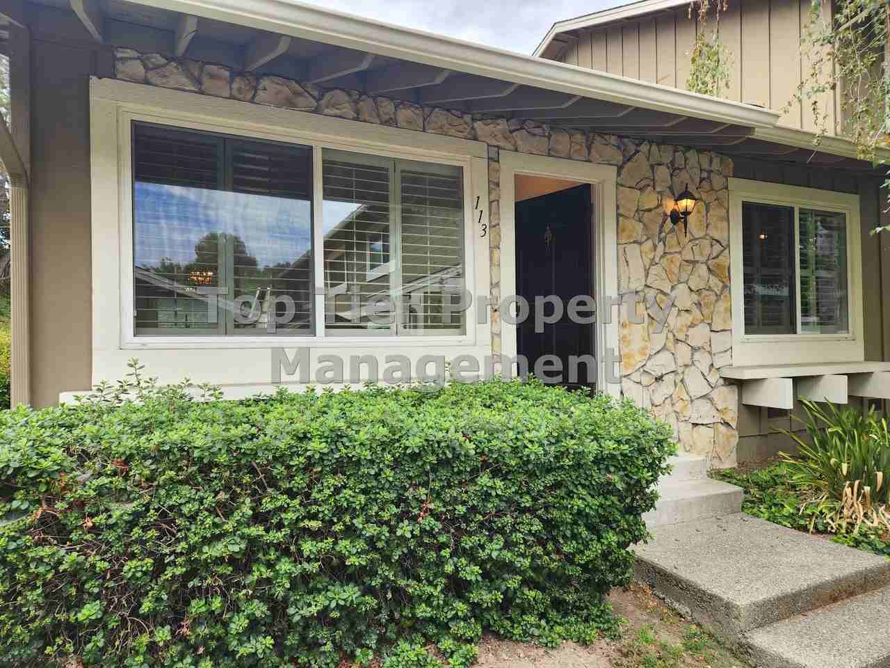 113 Summerside Cir - Photo 2 of 19