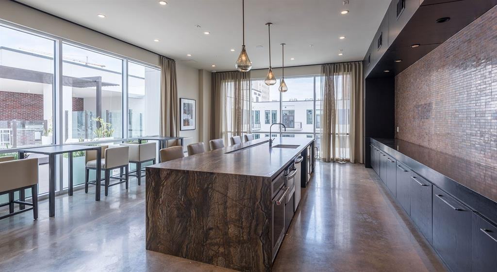 1825 San Jacinto St #504 - Photo 7 of 20