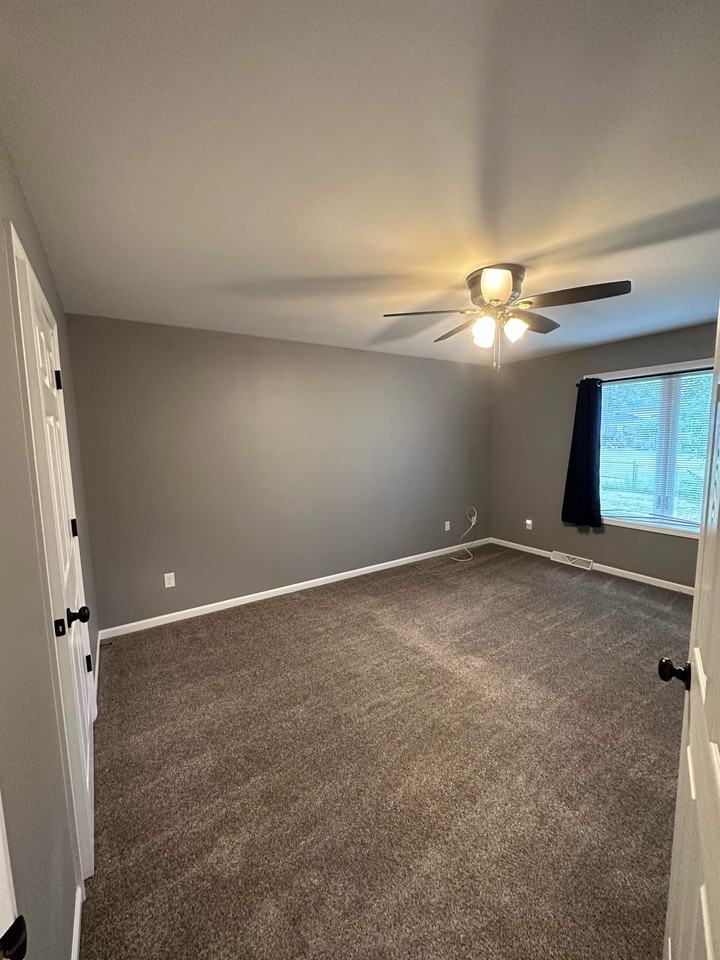 2721 Kellogg Ave #2721 - Photo 6 of 10