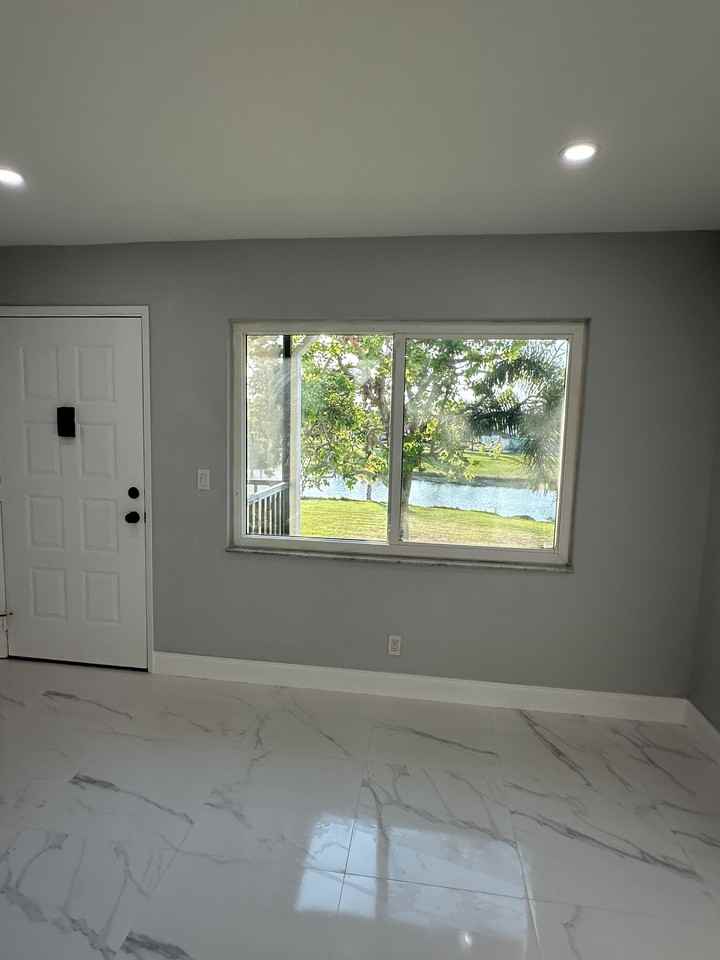 4275 27th Ct Sw #202 - Photo 5 of 20