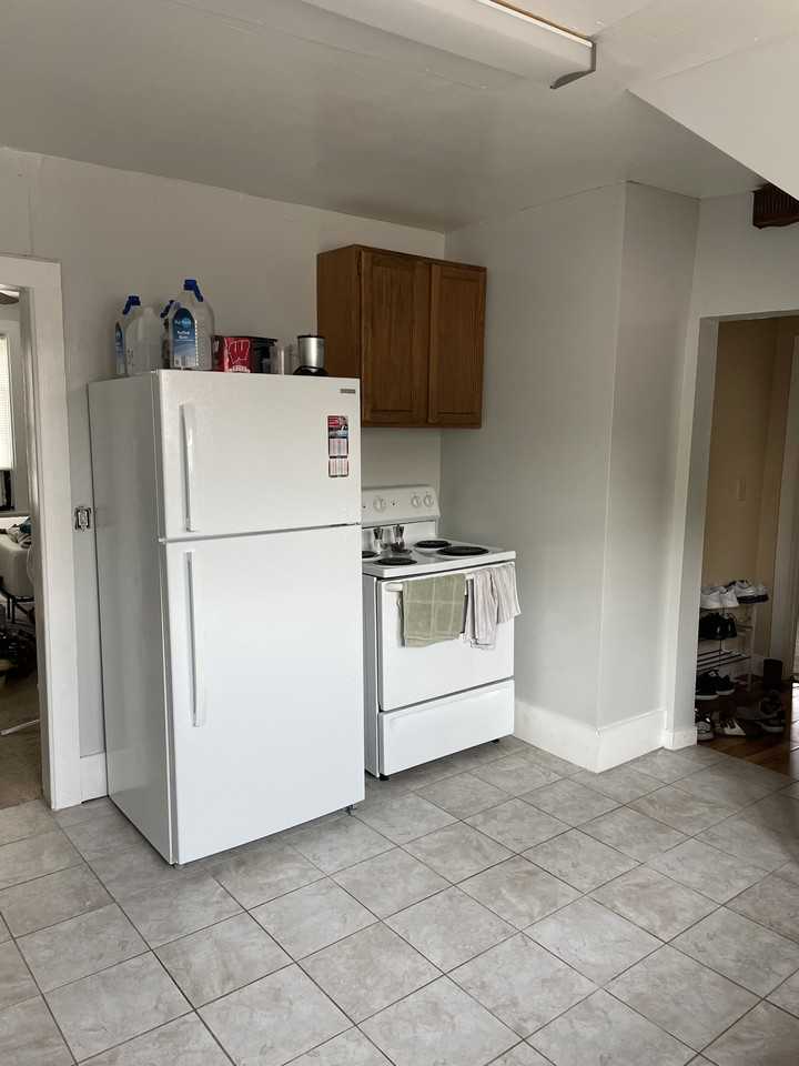 2137 Market St - Photo 5 of 17